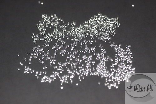 翔安金属表面处理厂喷砂玻璃微珠清理